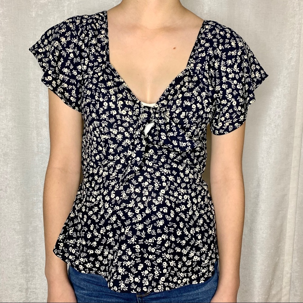 Sienna Sky Navy Blue & White Floral Blouse XS